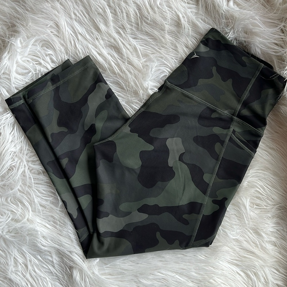 Old Navy Active Leggings - Camo